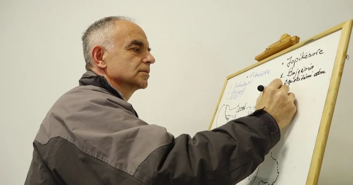 At Fran Përlala  prift dhe student 57 vjeçar   Nuk është kurrë vonë për të marrë dije 