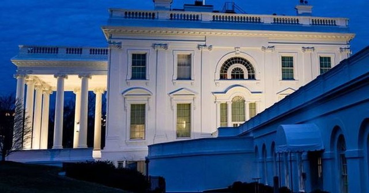 Të shtëna me a më pranë Shtëpisë së Bardhë  nuk raportohet për persona të lënduar