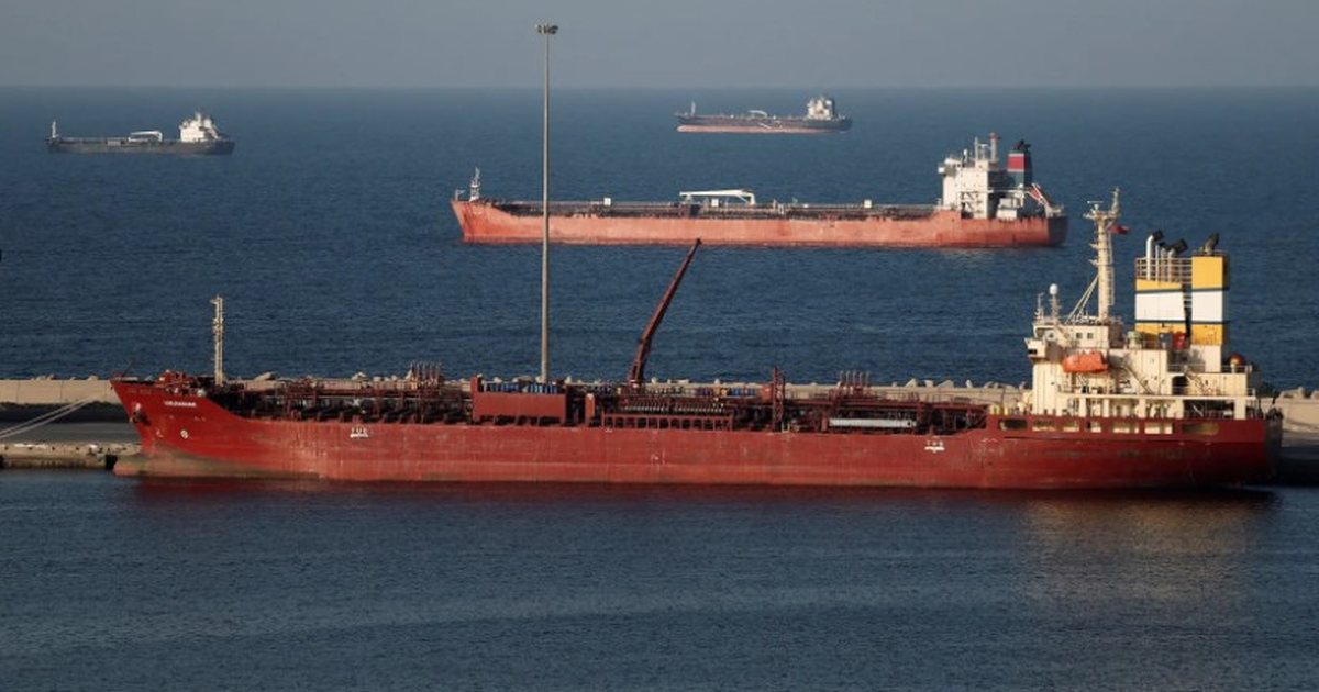 Irani kërkon 1 dollar për cdo fuçi nafte që kalon Ngushticën e Hormuzit  të paguar në kriptovalutë