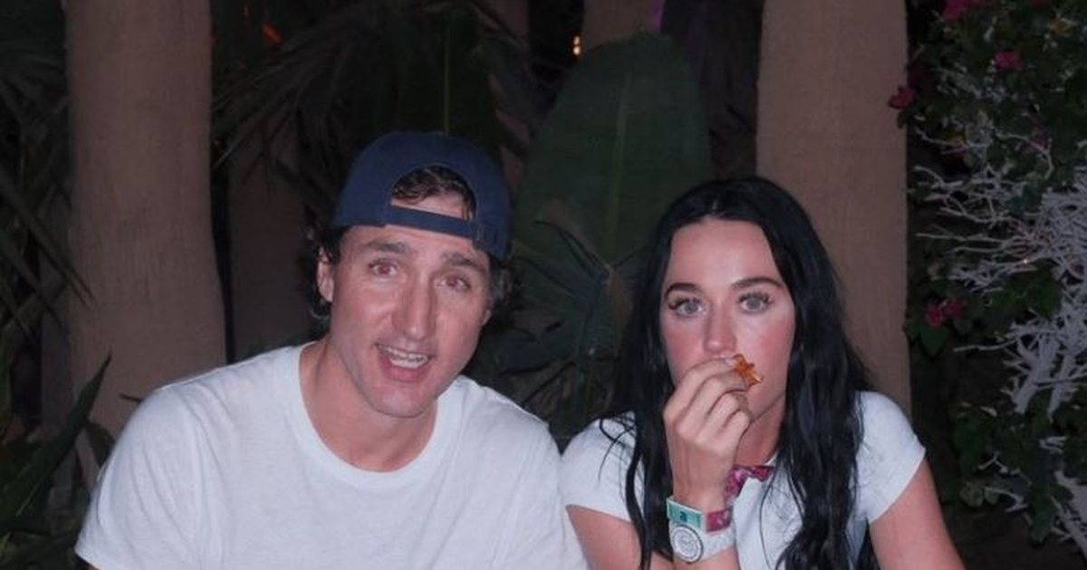 Nga Davosi në Coachella  Katy Perry dhe ish kryeministri kanadez po komentohen kudo