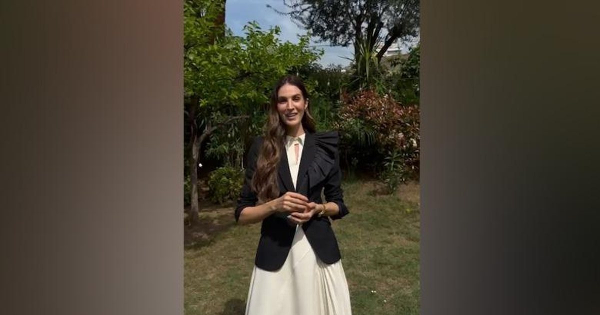 Emina Cunmulaj i bashkohet Samitit IV të Diasporës  Mirë se keni ardhur në Tiranën e bukur