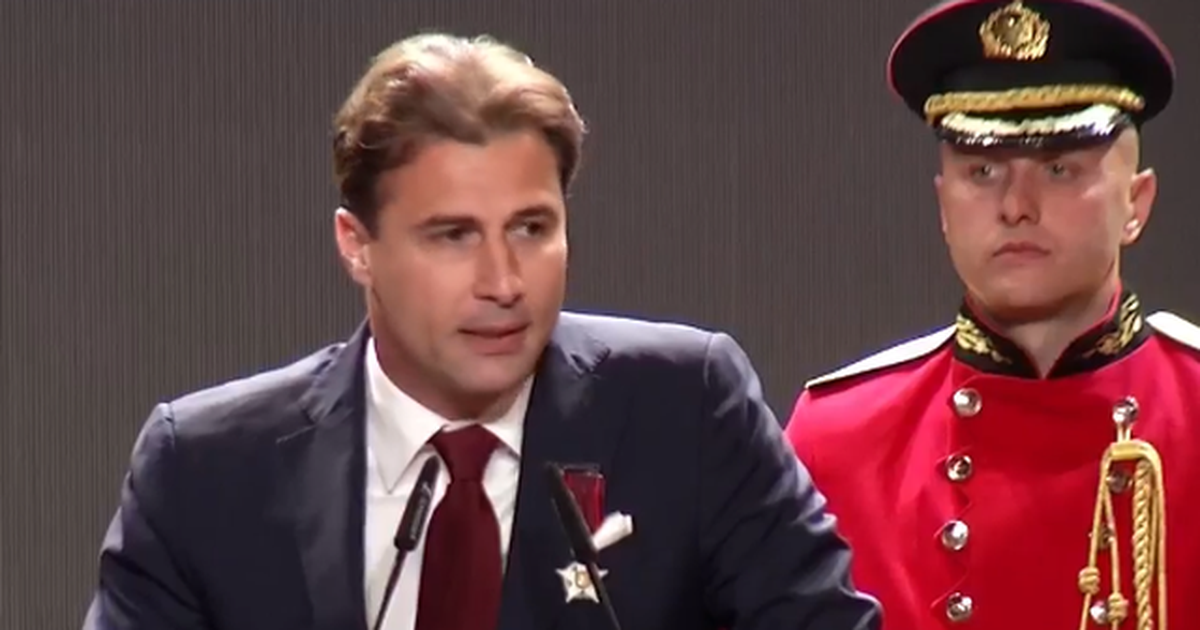 Ish kapiteni i Kombëtares së Futbollit  Lorik Cana vlerësohet me dekoratën e lartë shtetërore për kontributin në sport