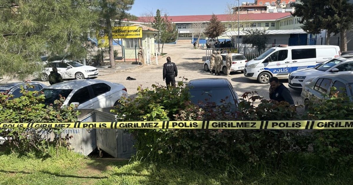 DETAJET nga sulmi me armë në shkollën në Turqi  Zjarrin e hapi një ish nxënës  u vetëvra pas të shtënave