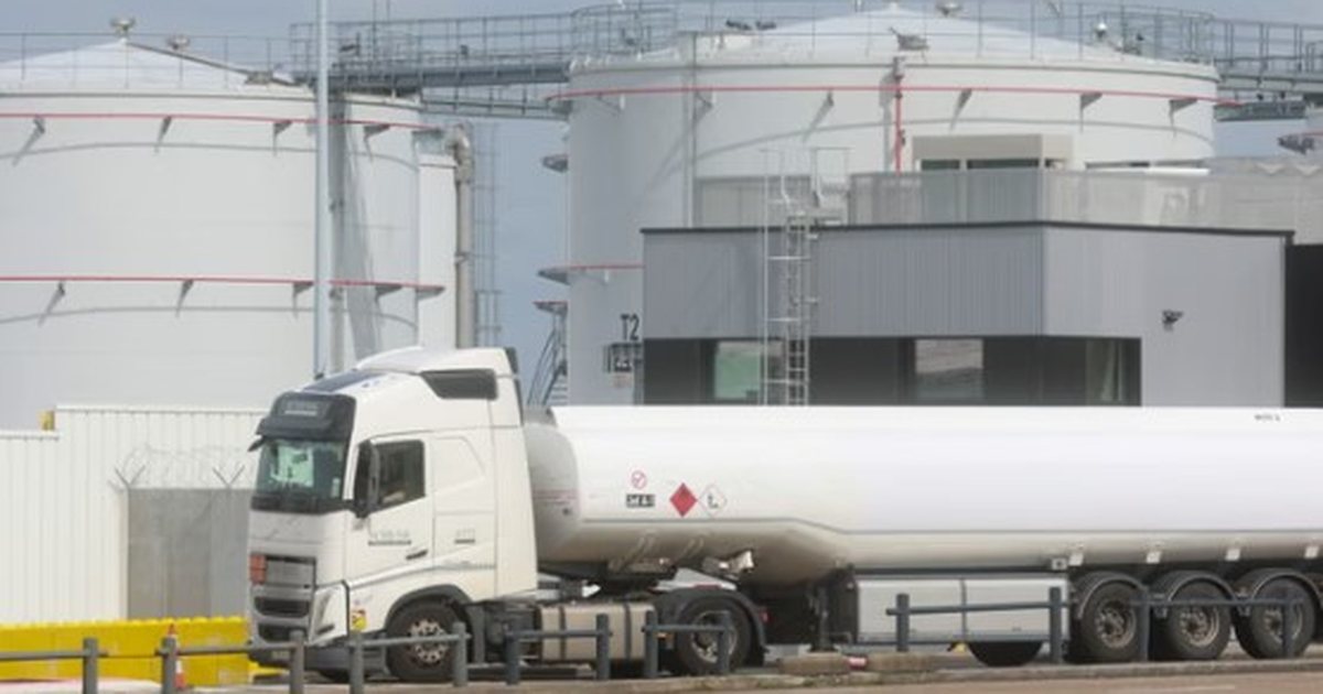 Paralajmëron kreu i agjencisë së energjisë  Evropës i kanë mbetur edhe 6 javë karburant për avionët