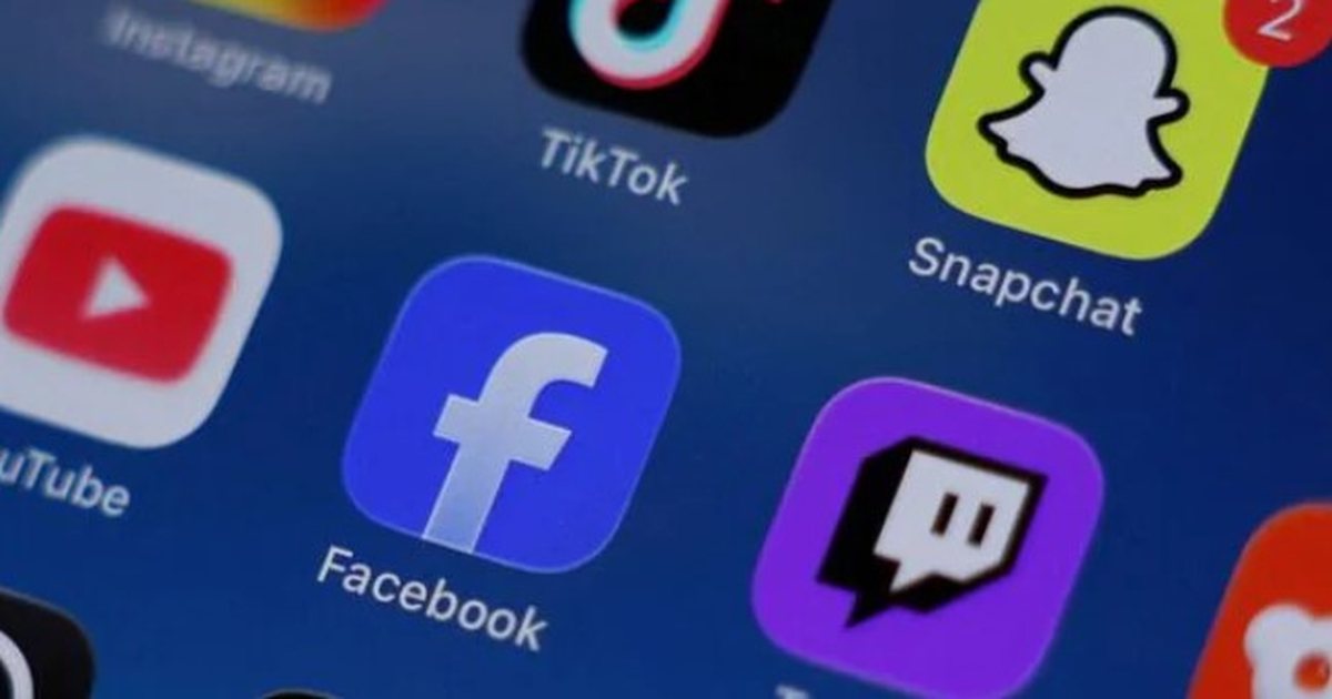 Instagram  TikTok dhe Facebook  cilat vende evropiane duan të ndalojnë mediat sociale për të miturit 