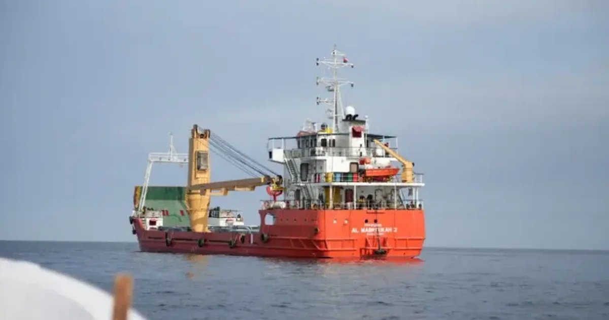 Paralajmëron Irani  Ngushtica e Hormuzit nuk do të mbetet e hapur nëse bllokada amerikane vazhdon