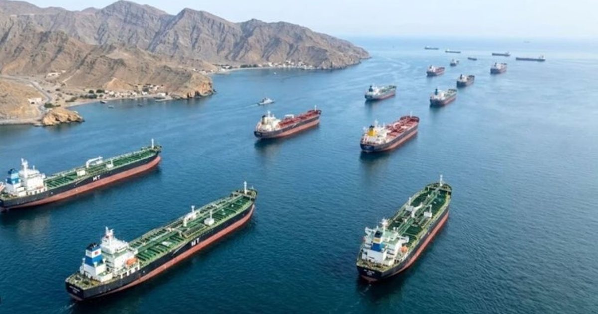 Zyrtari i lartë iranian bën deklaratën  Anijet që paguajnë do të kenë përparësi në Ngushticën e Hormuzit