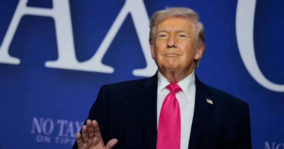 Trump mund të heqë bllokadën në Hormuz  Vendimi do të kthejë Teheranin në bisedimet e paqes këtë javë në Pakistan