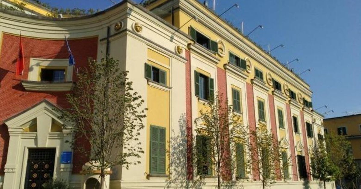 Bashkia e Tiranës hap aplikimet për kreditë e buta  afati i fundit 19 maji  Do jepen nga 5 8 deri në 13 mln lekë  ja kush përfiton