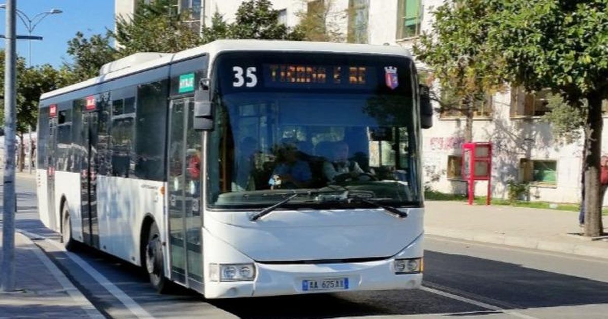 Transporti publik  Këshilli Bashkiak i Tiranës pritet të miratojë kompensimin 50 lekë litër
