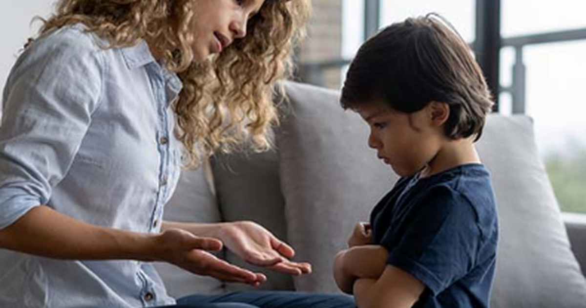 Jo çdo  shpërthim  është mosbindje  Si t i ndihmoni fëmijët të shprehin dhe menaxhojnë emocionet e tyre