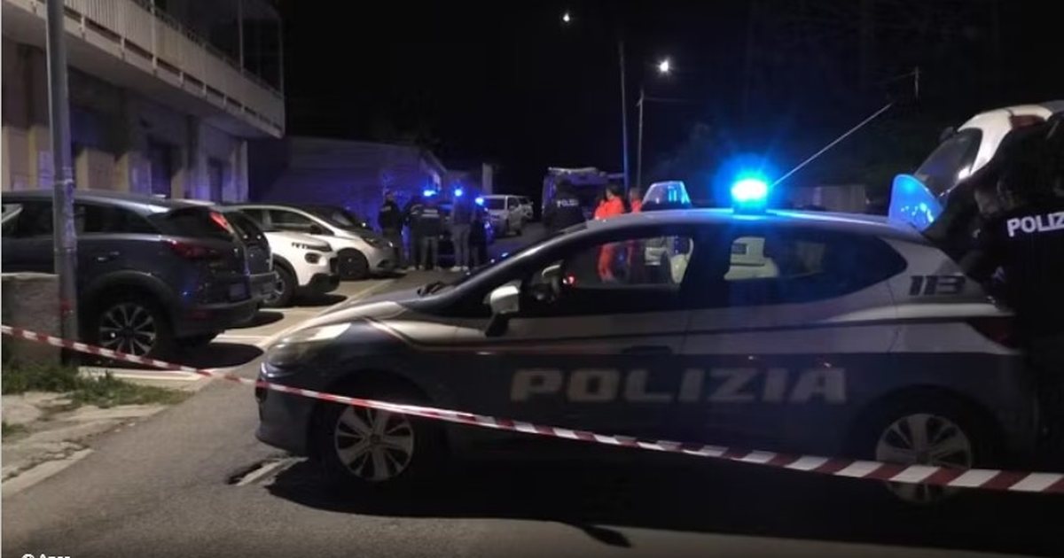 Ngjarje e rëndë në Itali  Gruaja hidhet nga dritarja me tre fëmijët  vetëm njëri shpëton  ndodhet në gjendje të rëndë