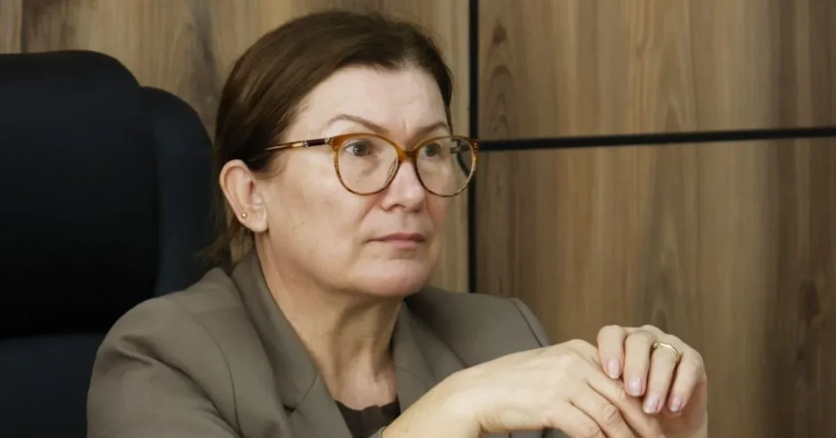 Mungoi bashkë me avokatët edhe në seancën e sotme  GJKKO i vendos gjobë dhe ultimatum Majlinda Bufit