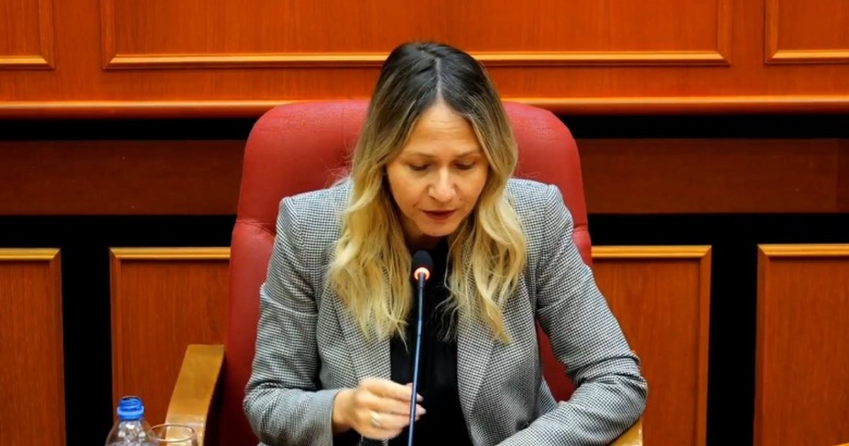 Kompensimi i familjeve të prekura nga zjarri te  Arlis   Ristani  Bashkia dhe qeveria të gatshme për mbështetje