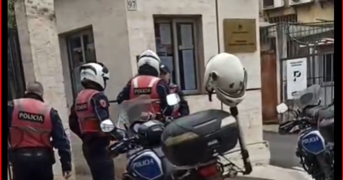 Parandalohet ngjarja e rëndë në Tiranë  Qytetarja pranë Prokurorisë tenton të  