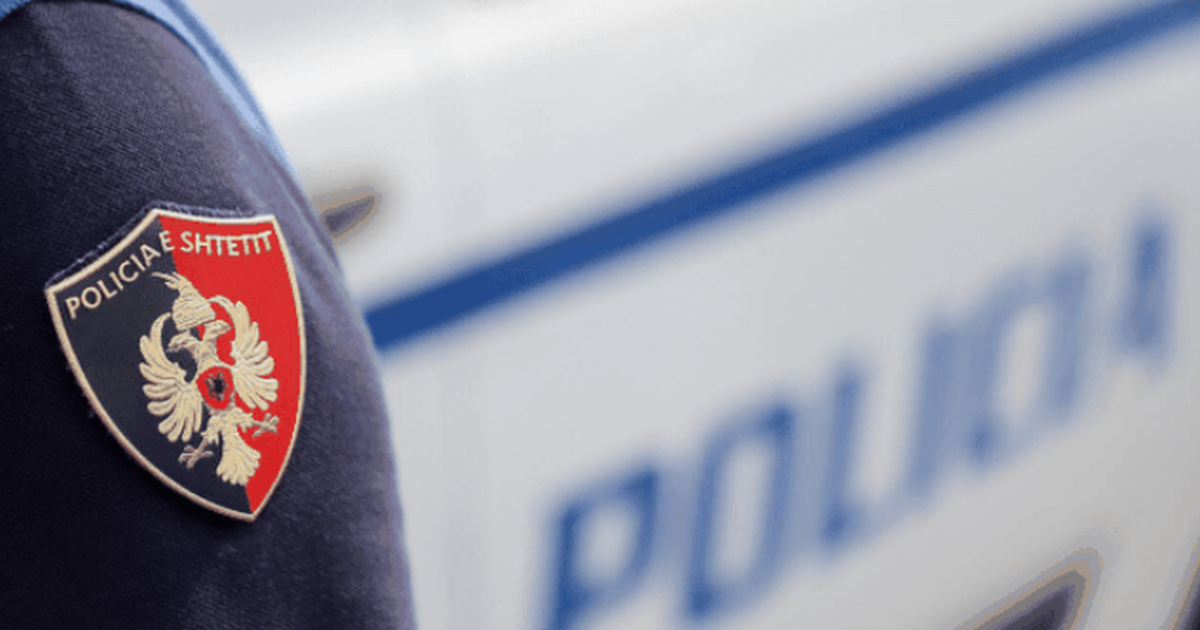  Final   arrestohen 2 persona të shpallur në kërkim  njërit prej tyre i gjendet kokainë