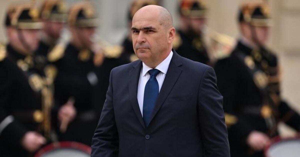 Kriza politike në Rumani  7 ministra japin dorëheqje  Rrezikohet qeveria pro evropiane