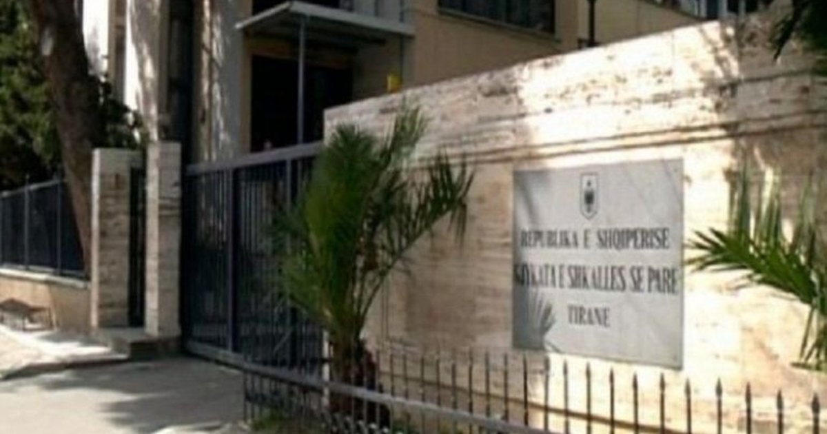 Operacioni antidrogë në Tiranë  Gjykata lë në burg 14 nga të arrestuarit  EMRAT 