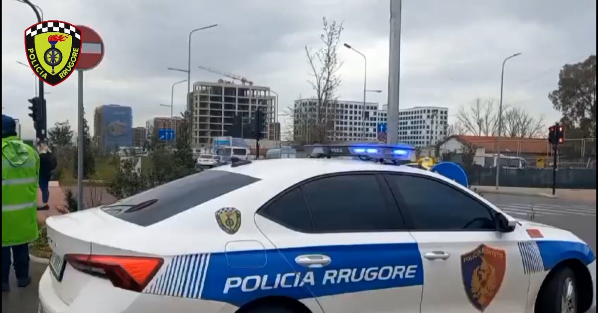 Aksident i rëndë në Kombinat  një person humb jetën pasi u përplas nga një makinë