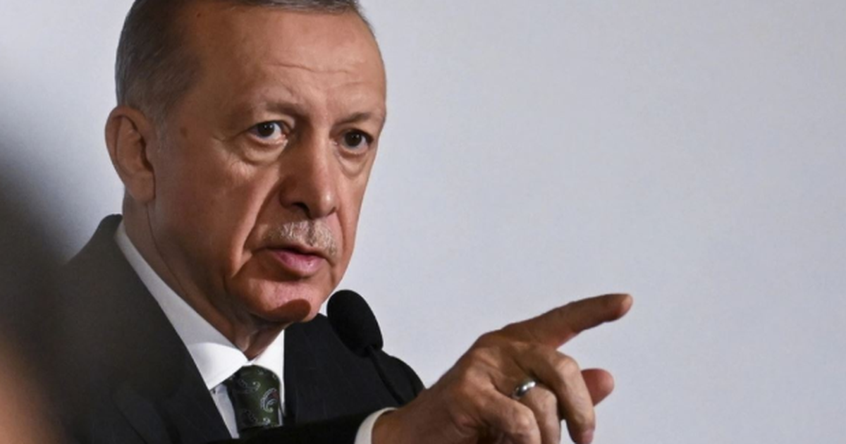 Sulmet me armë në shkolla  Erdogan shkarkon zv ministrin e Arsimit 