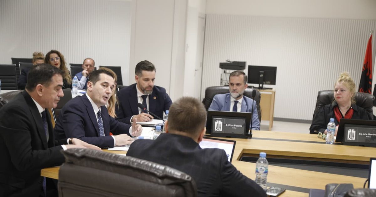  A po e rrezikon politika drejtësinë me nisma ligjore    përgjigjet Kreu i SPAK  Ja kur rrezikohemi ne