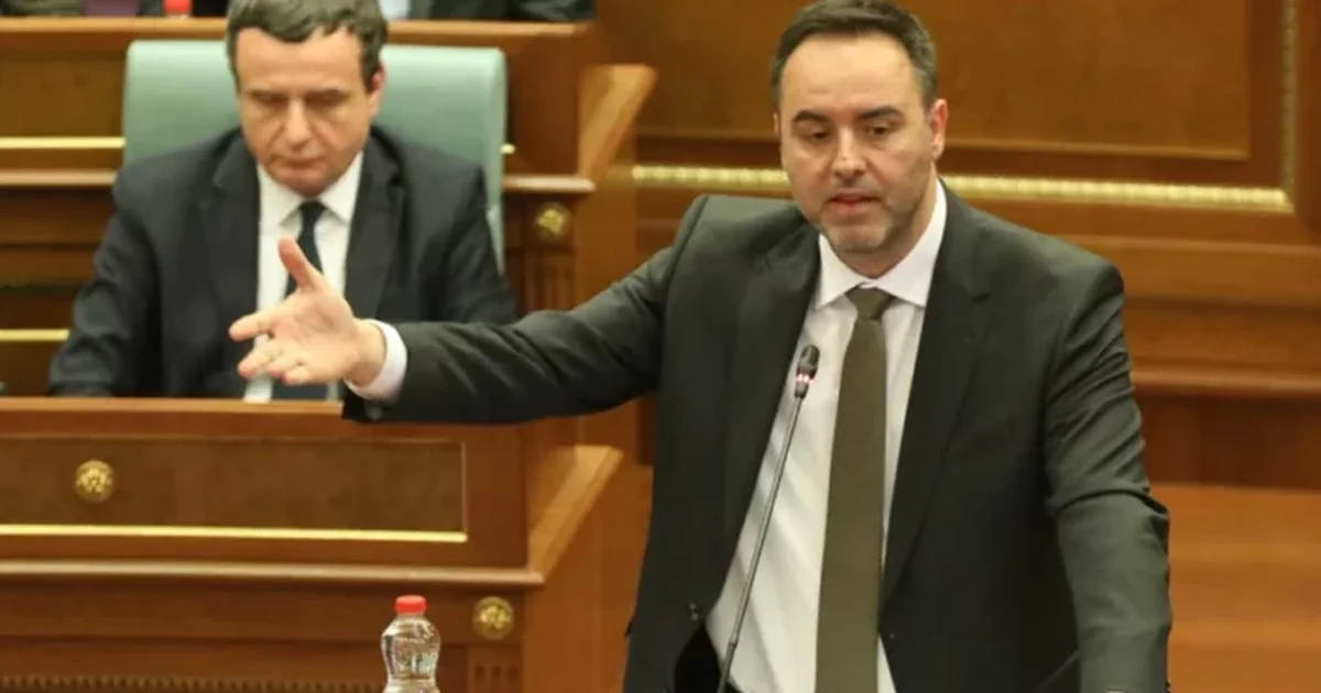 Seanca e jashtëzakonshme në Kosovë  Konjufca dhe deputetja e VV tërhiqen nga kandidatura për president