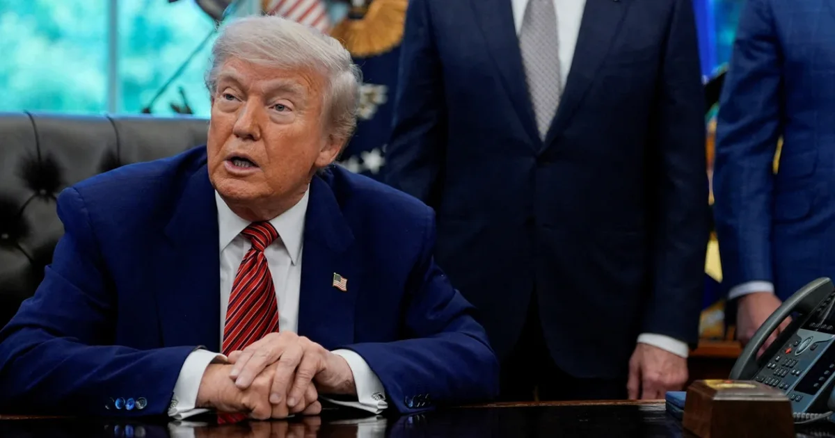 Bie popullariteti i Trump  vetëm 34  e të anketuarve e miratojnë luftën me Iranin