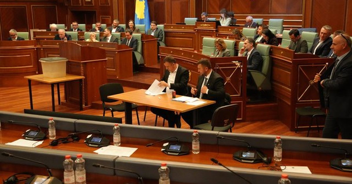 Kuvendi i Kosovës bën në 23 00 provën e fundit për zgjedhjen e Presidentit  Kurti pranon edhe Osmanin  por nuk     
