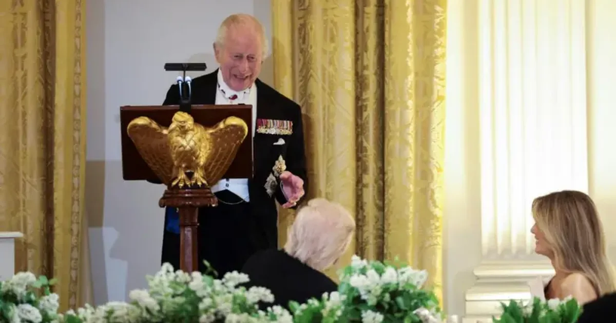 Batuta e Mbretit Charls III në darkën e shtruar nga Trump  Mos të ishim ne do flisnit fërngjisht