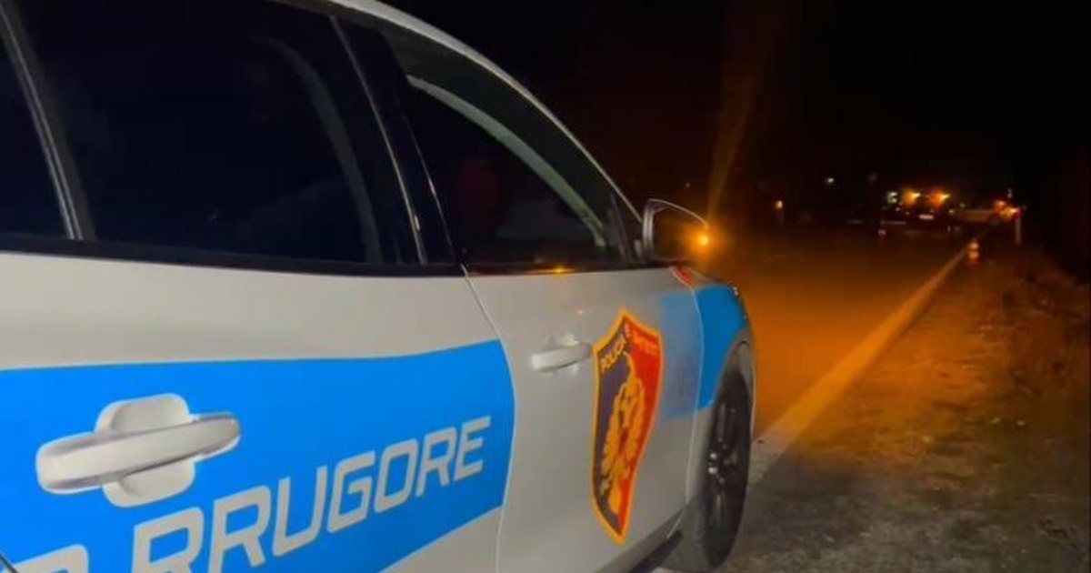 Tjetër aksident  Automjeti përplaset me bagëtitë e imëta në Vlorë  shoferi në gjendje të rëndë