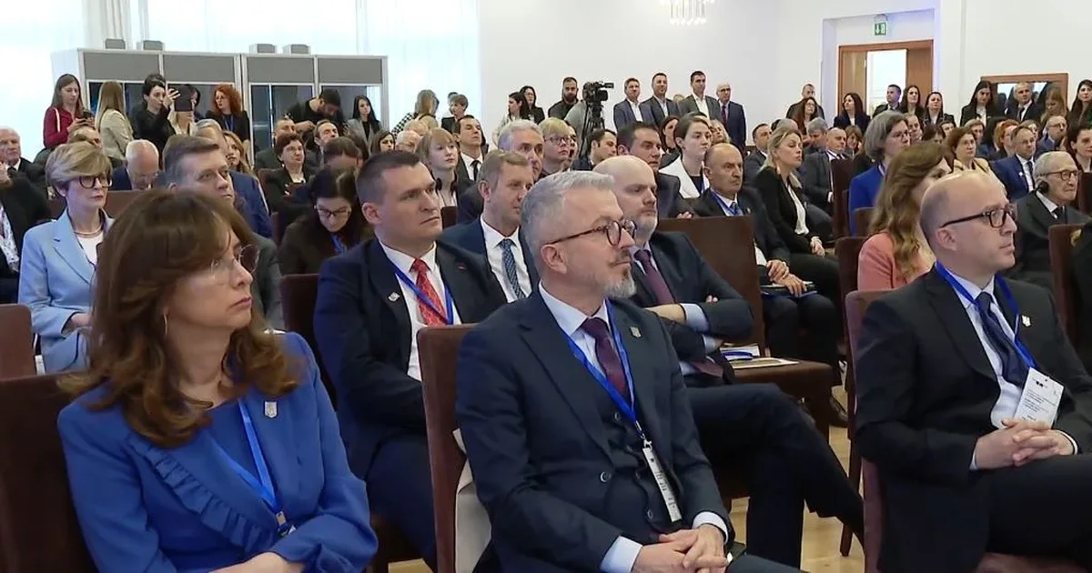 Kongresi Botëror i Ligjit në Tiranë  Mblidhen 600 personalitete të drejtësisë  zbardhet agjenda