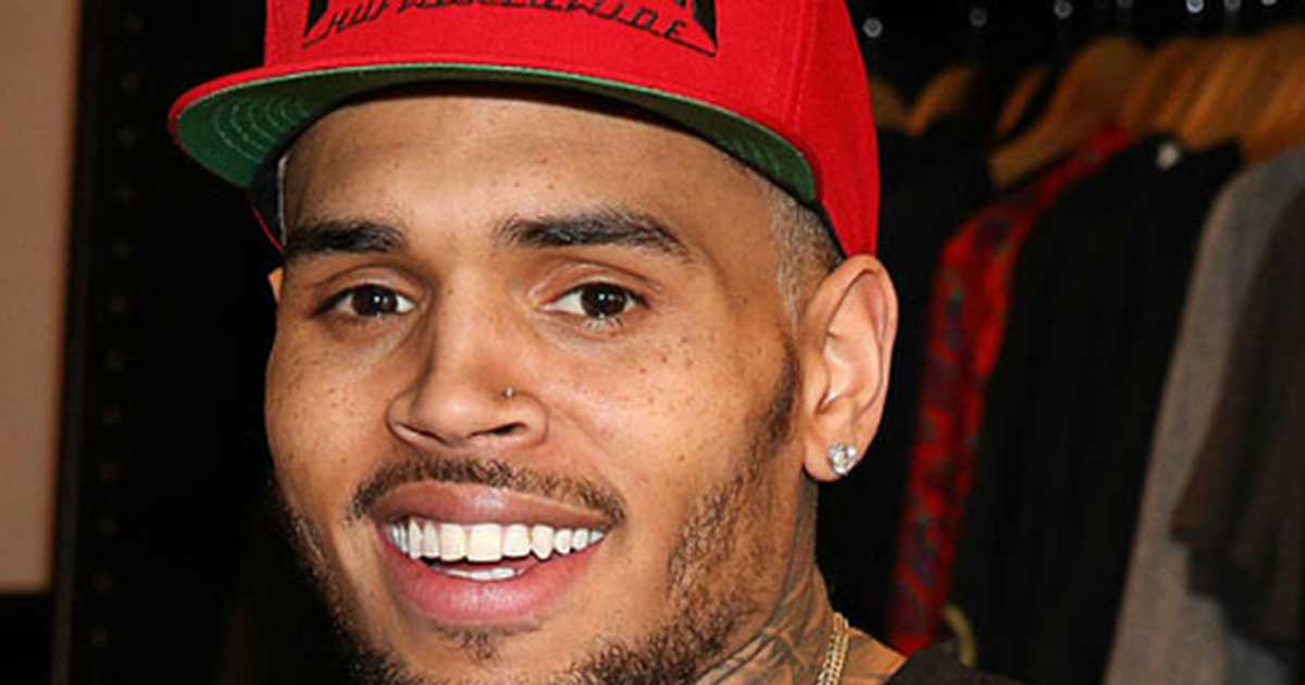 Të shtëna me armë pranë rezidencës së Chris Brown në Los Angeles  arrestohet një person