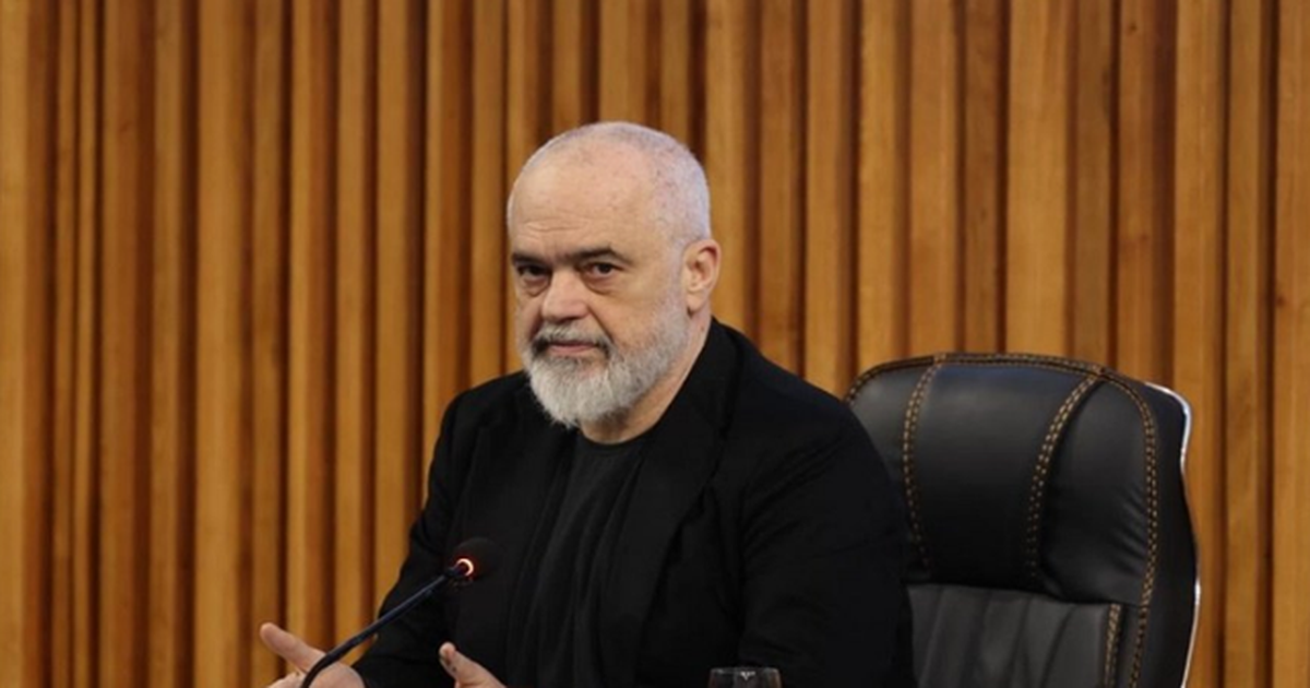 Edi Rama reagon nga Armenia për aksidentin në Durrës  Tragjedi e pangushëllueshme  Zoti i bekoftë dy shpirtrat e vegjël 