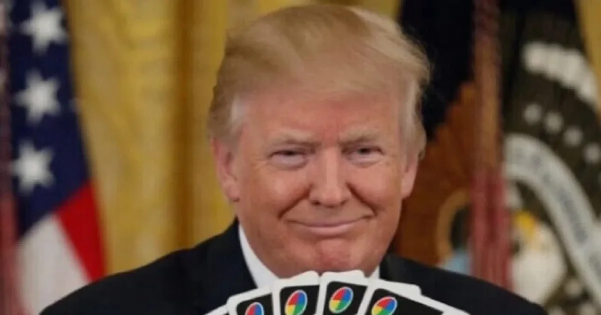  Unë i kam të gjitha kartat   Shtëpia e Bardhë publikon imazhin e Donald Trump mes tensioneve me Iranin