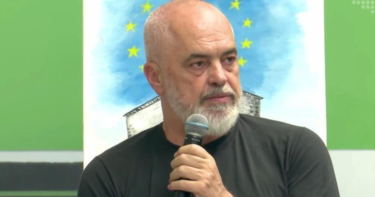 Rama takim me të rinjtë në Gjirokastër  Do të rrisim financimin për startup et  shkollat do të pajisen me laboratorë smart