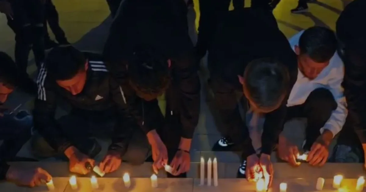 Durrësi në zi pas aksidentit tragjik me dy fëmijë të vdekur  Protestë në heshtje para Bashkisë  Merrni masa