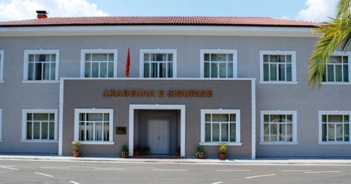 Helmohen nga ushqimi studentët e Akademisë së Sigurisë  40 prej tyre përfundojnë në spital