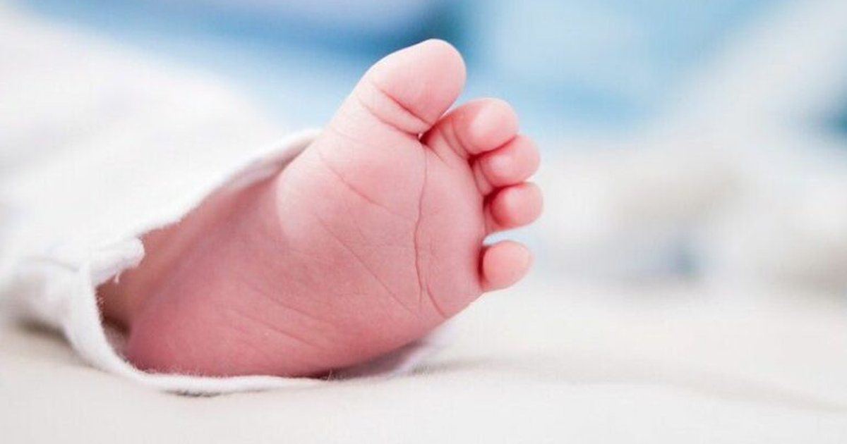 Horror në Kosovë  Nëna e lindi në tualetin e spitalit  ndërron jetë foshnja