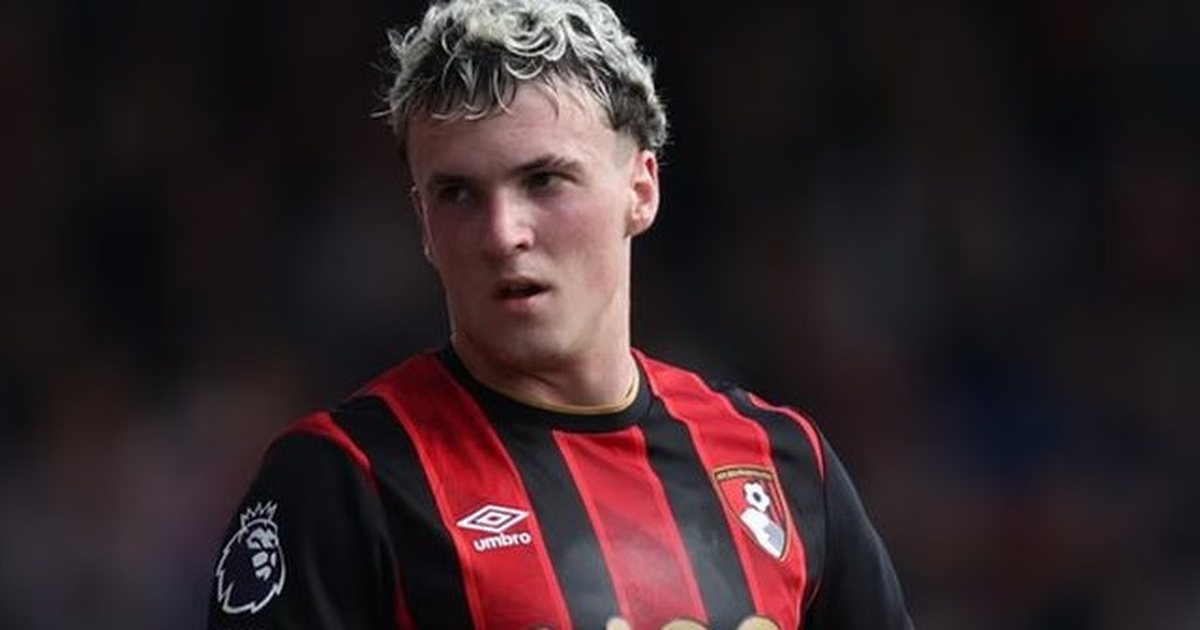 I dolën mesazhet me një 15 vjeçare  pezullohet futbollisti i Premier League