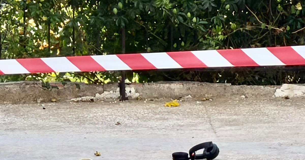  S mund t i zhgënjej prindërit në provimet e maturës   U hodhën nga pallati  zbardhen letrat 17 vjeçareve  Nuk dua të jetoj në këtë botë