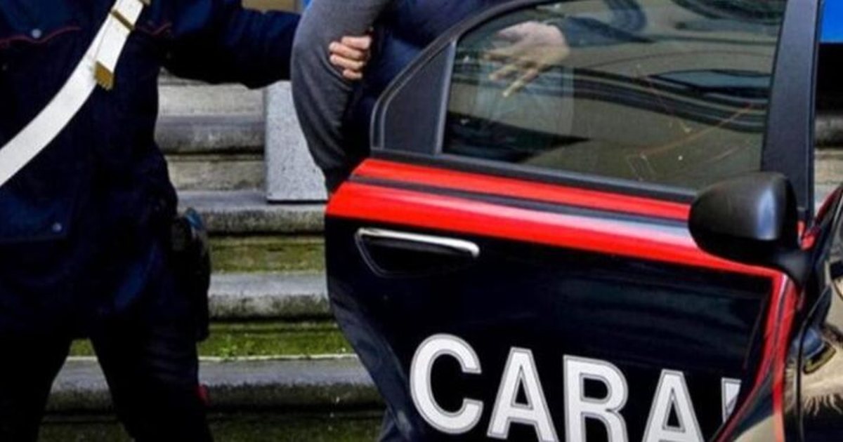 Kishte fshehur 1 2 kilogramë kokainë në jastëk  në pranga 32 vjeçari shqiptar në Itali