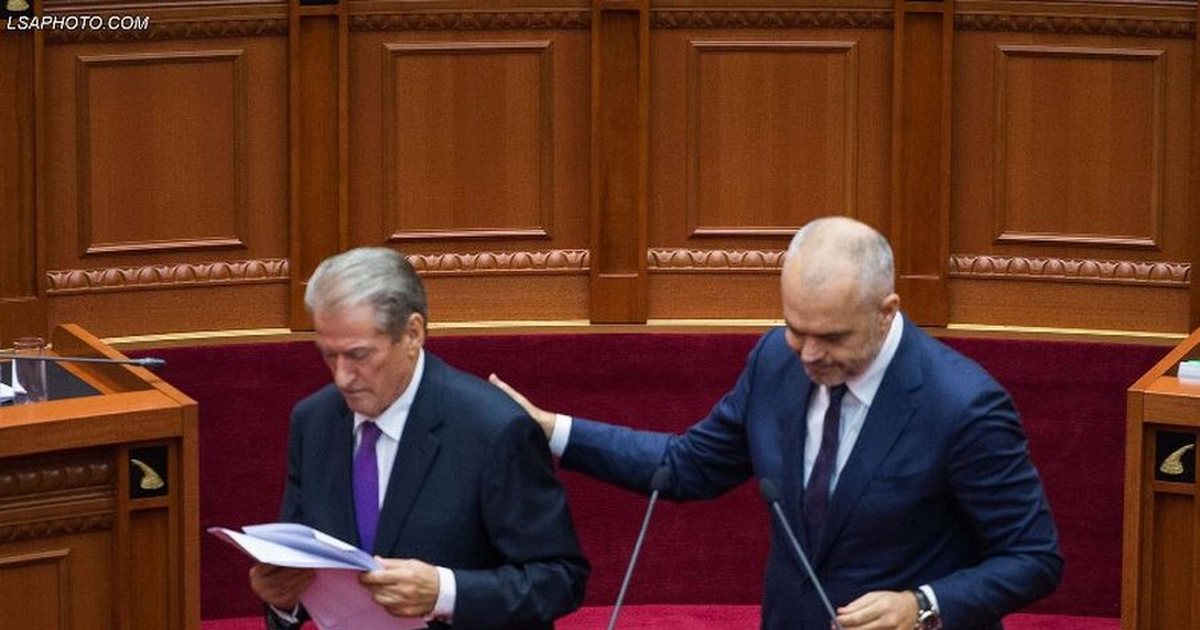 Rama rrëfen për herë të parë takimin me Berishën President në 1992  Deputetët e tij me  lakrën e komunizmit në kokë    