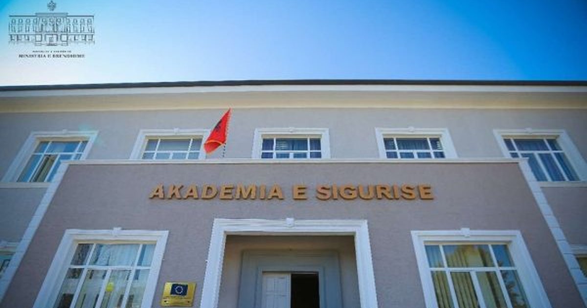 AKU i bllokoi aktivitetin  reagon SORI AL  Simptomat e studentëve nuk lidhen me helmim ushqimor