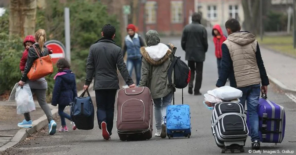 Emigracioni i paligjshëm drejt BE së bie ndjeshëm  Frontex  Tre herë më pak se në 2023