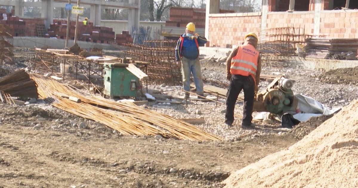 Shqipëria mes vendeve me sigurinë më të ulët në punë në Europë  Ja sektorët më të rrezikshëm