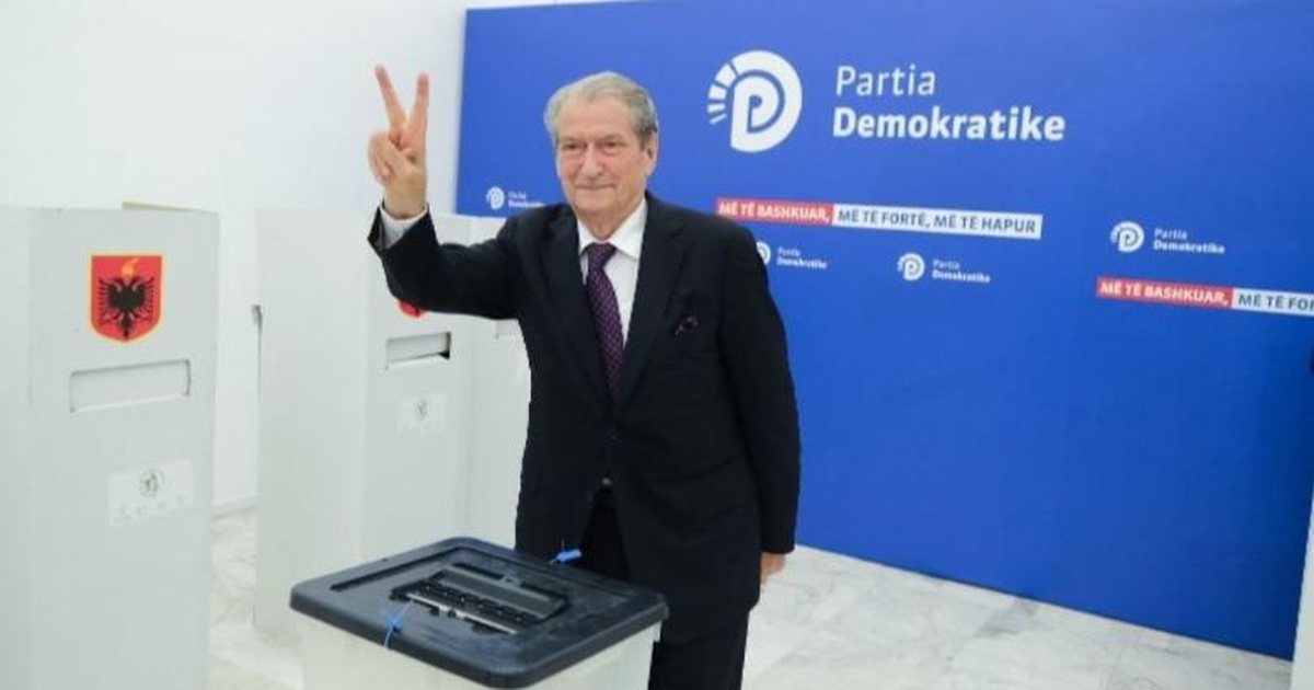  Zgjedhjet  me 1 kandidat të 23 majit  PD nis në heshtje fushatën  Berisha përfaqësues të vetin në çdo Komision