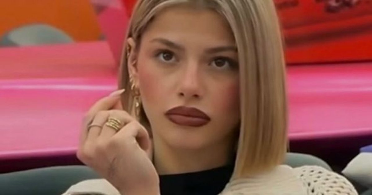 Nikol në një lidhje dashurie  Ish banorja e BBV 5  Jam shumë e lumtur me   