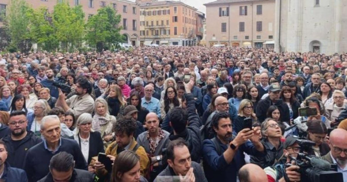 Itali  Incidenti me 8 të plagosur  qindra qytetarë protestojnë në Modena kundër dhunës dhe frikës