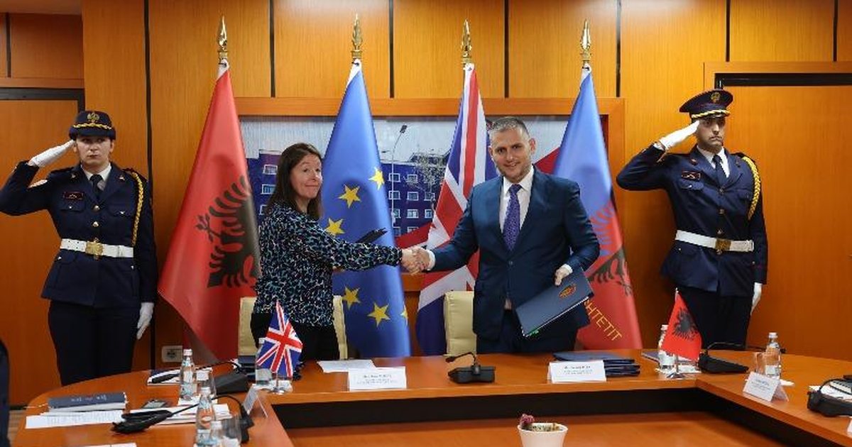 Britania i dhuron Policisë së Shtetit pajisje moderne  Hita  Investime të tilla forcojnë luftën kundër krimit