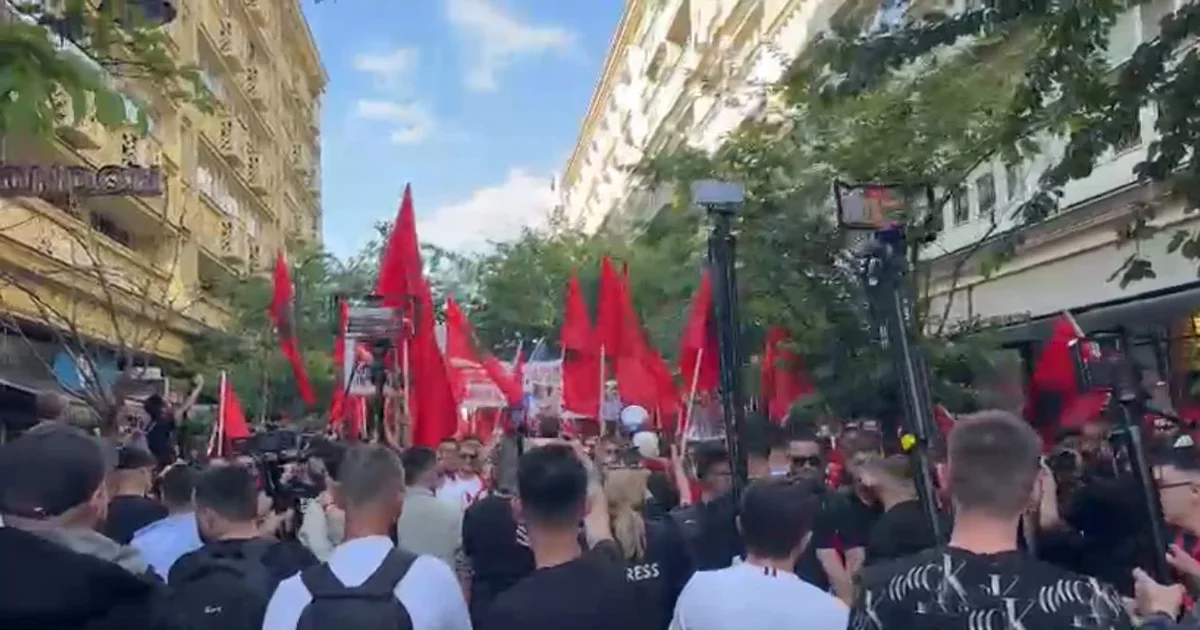 Protesta në Maqedoninë e Veriut  Arrestohen tre studentë shqiptarë